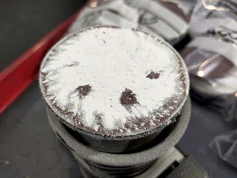 abrasive paper to polish car headlights